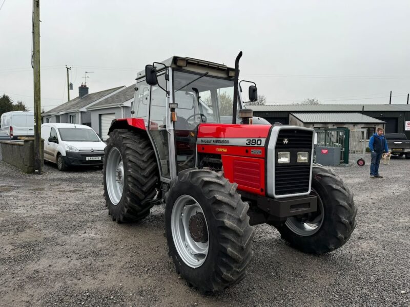 Massey Ferguson 390 4WD